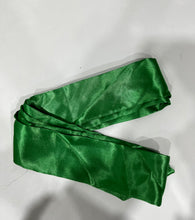 Load image into Gallery viewer, Snag & Tug Emerald Green Headband