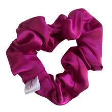 Load image into Gallery viewer, Magenta Scrunchie