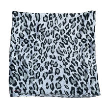 Load image into Gallery viewer, Jeanie&#39;s Satins Patterned Satin Headwraps
