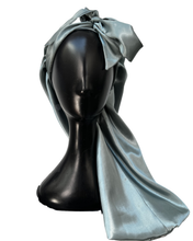 Load image into Gallery viewer, Braid Bonnet
