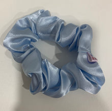 Load image into Gallery viewer, Snag &amp; Tug Baby Blue Large Scrunchie
