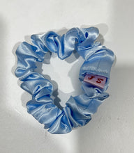 Load image into Gallery viewer, Snag &amp; Tug Small Scrunchies
