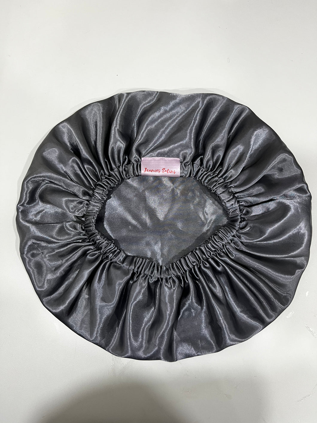 Snag & Tug Medium Dark Grey Bonnet