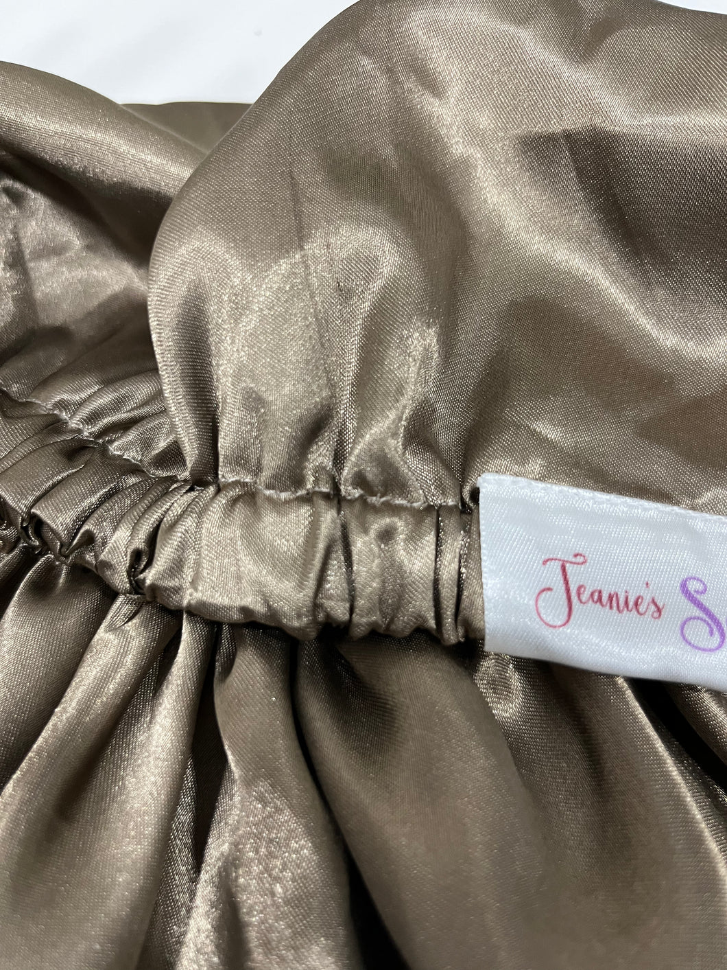 Snag & Tug Small Fawn Bonnet