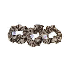 Load image into Gallery viewer, Fawn Scrunchie Set
