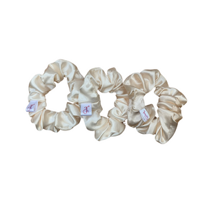 Pearl Scrunchie Set