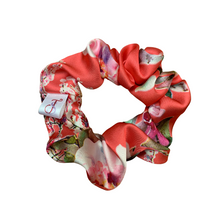 Load image into Gallery viewer, Petal Scrunchie
