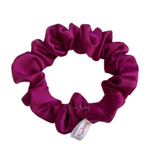 Load image into Gallery viewer, Magenta Scrunchie
